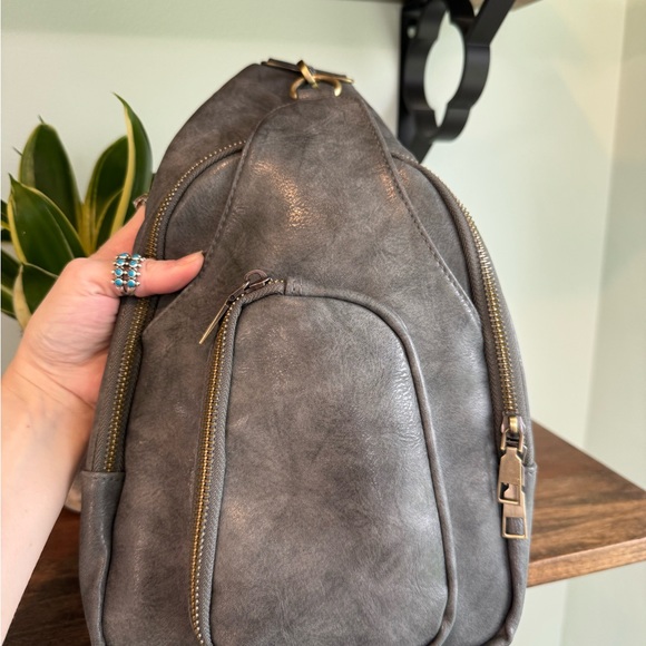 Boutique over the shoulder bag. Worn once. Great condition - Picture 7 of 8